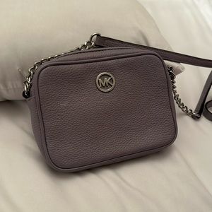 LIGHT PURPLE/GRAY MICHAEL KORS MINI CROSSBODY
